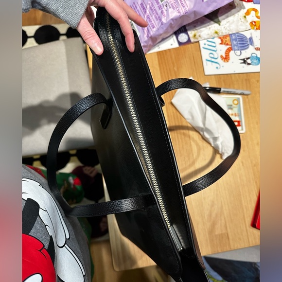 NWOT Kate Spade Classic Black Leather Tote - Picture 7 of 10